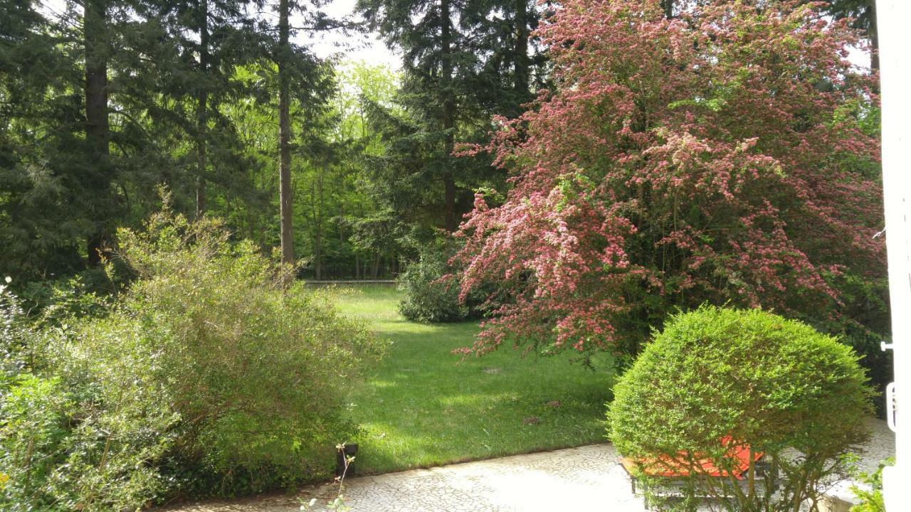 Bed and Breakfast Domaine De Bramefaon Barbizon Exterior foto